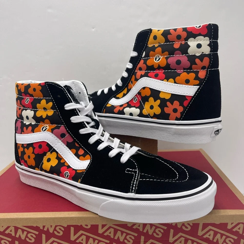 Vans Men's Sk8-Hi
Flower Black/Multi Sneakers
VN000D5|BML
Floral High-Top - Picture 12 of 16